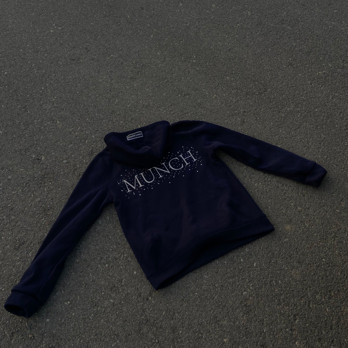 THE BLUE DIAMOND SWEATSHIRT