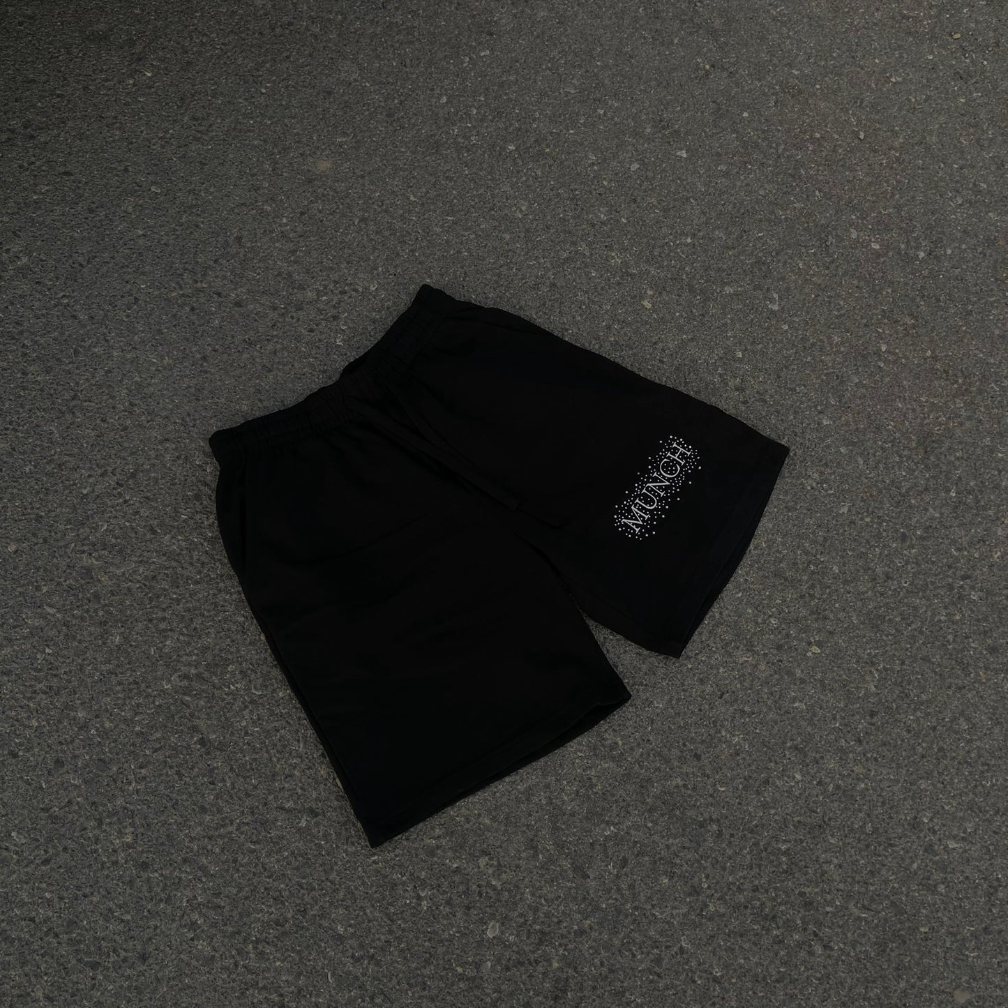 BLACK SHORT